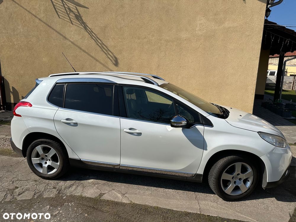 Peugeot 2008 120 VTI Allure - 3