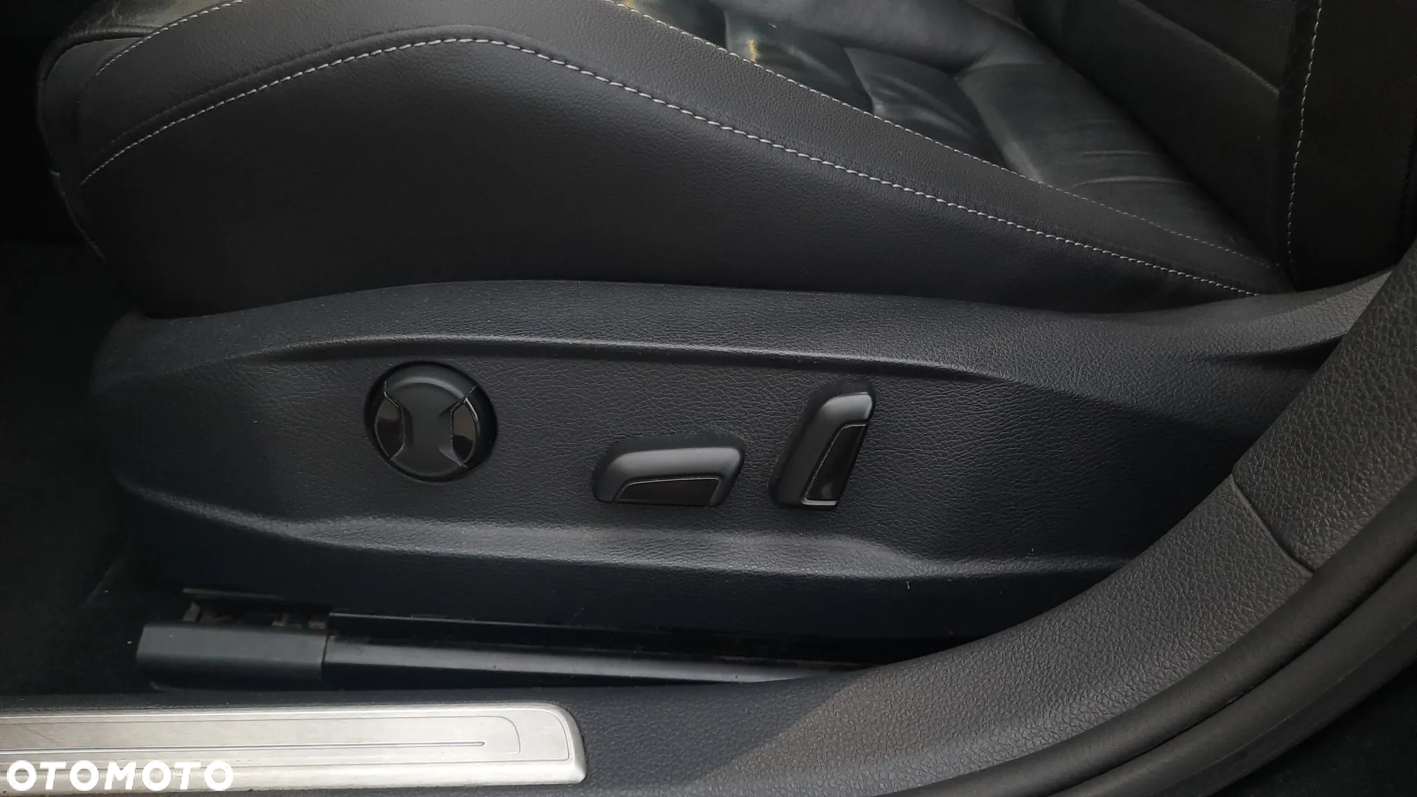 Volkswagen Golf GTD 2.0 TDI SCR DSG - 20