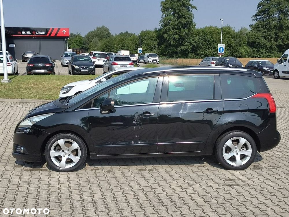 Peugeot 5008 - 4