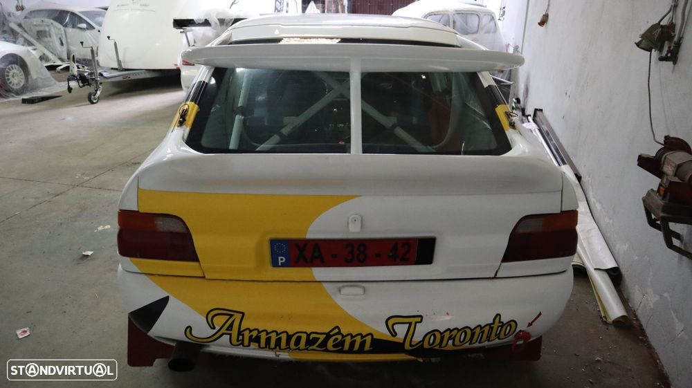 Ford Escort 2.0i RS Cosworth - 8