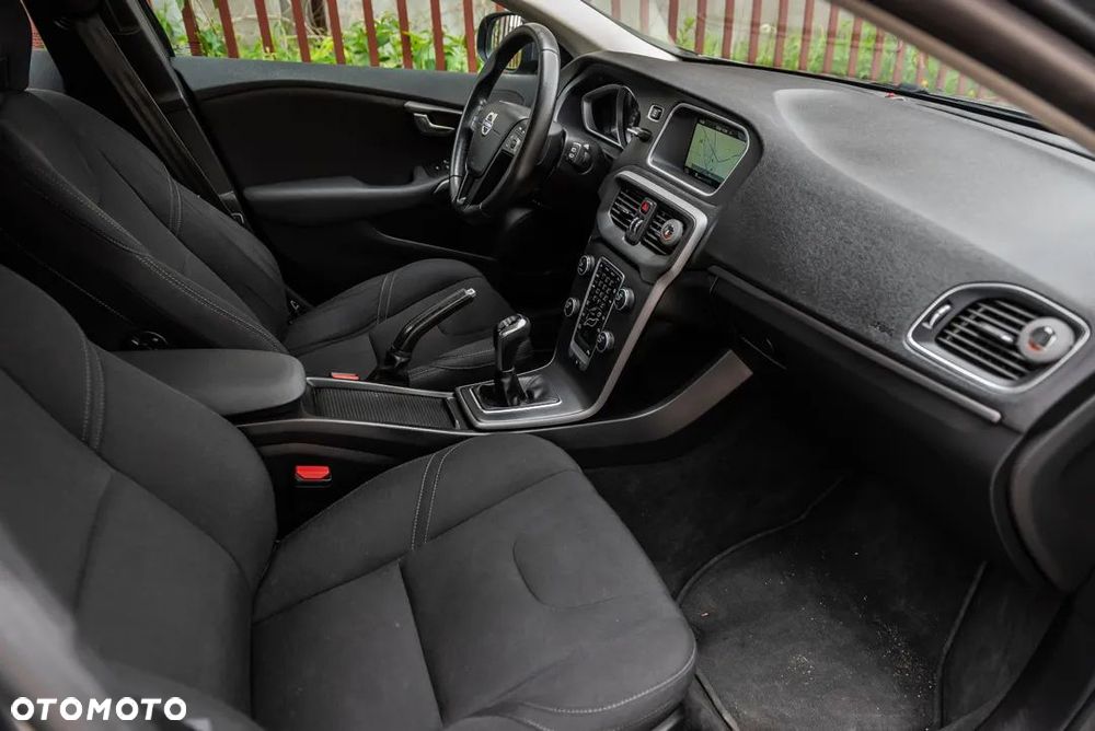 Volvo V40 D2 Drive-E Base - 19