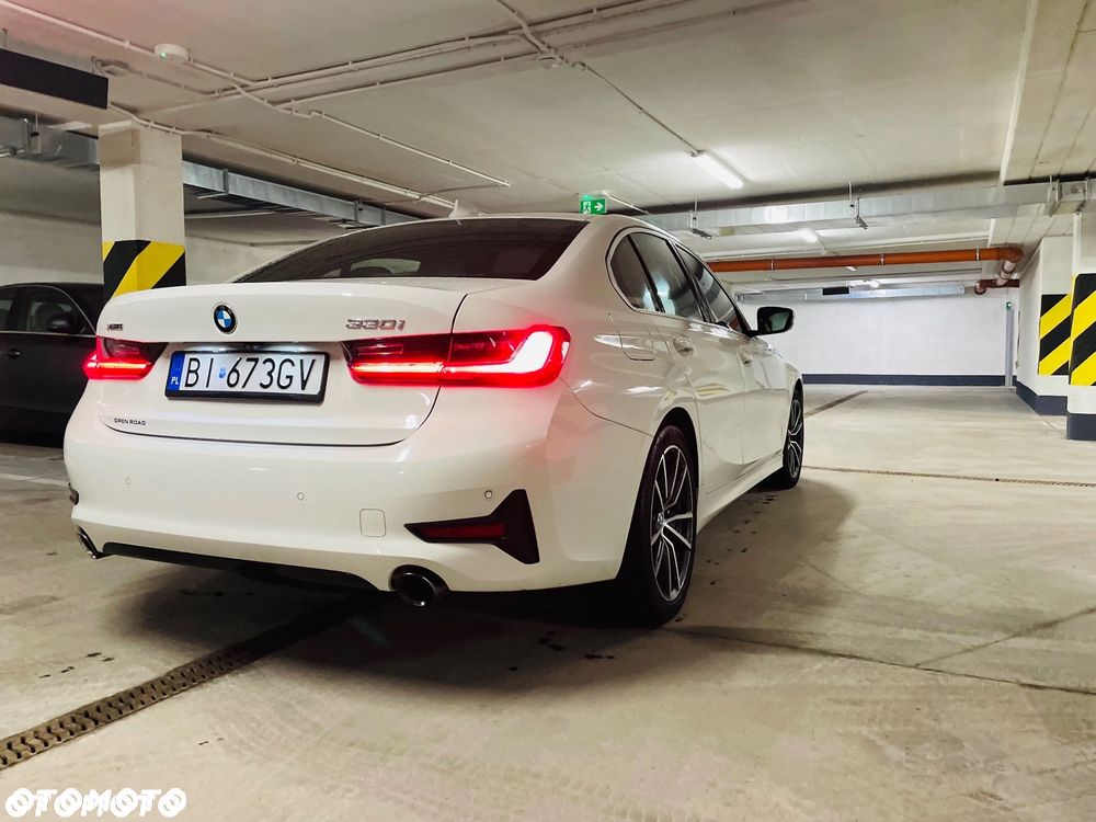 BMW Seria 3 330i xDrive Sport Line sport - 5