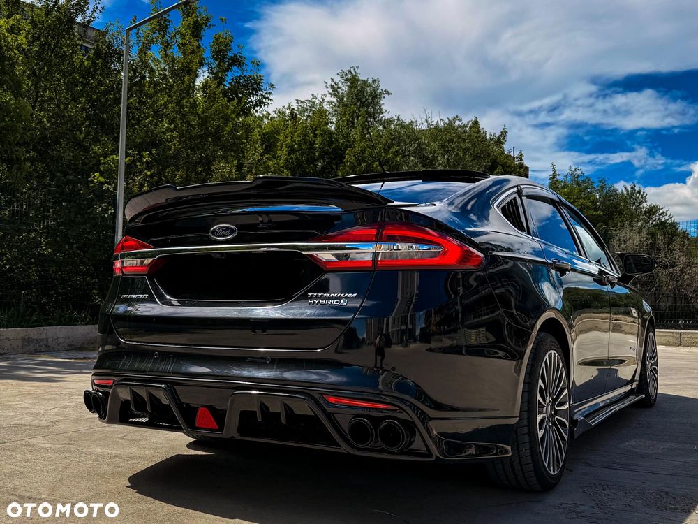 Ford Fusion - 7