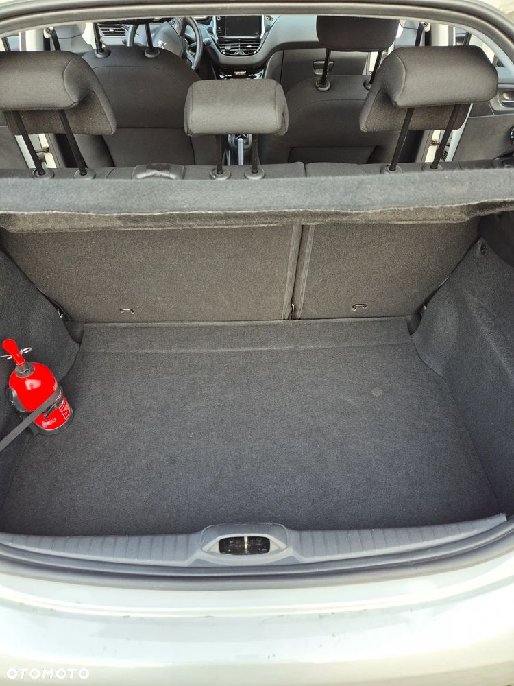 Peugeot 208 1.2 VTi Allure - 28