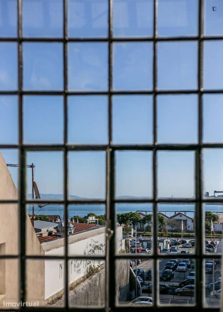 Quarto - localizado em Santos Lisbon - Grande imagem: 5/18