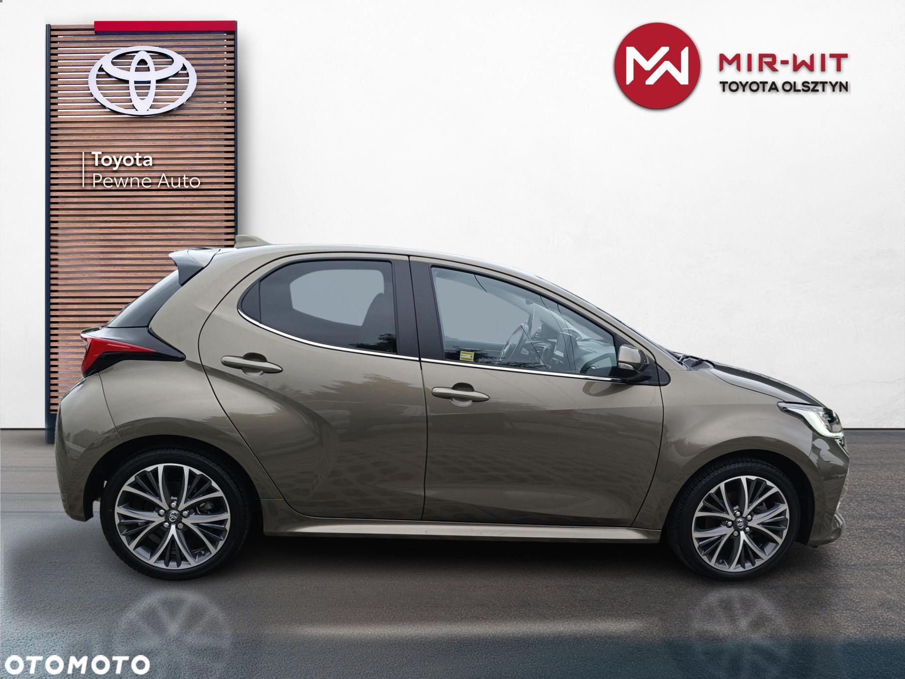 Toyota Yaris - 11