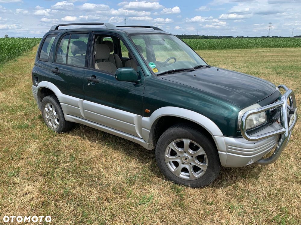Suzuki Grand Vitara 2.5 V6 - 2