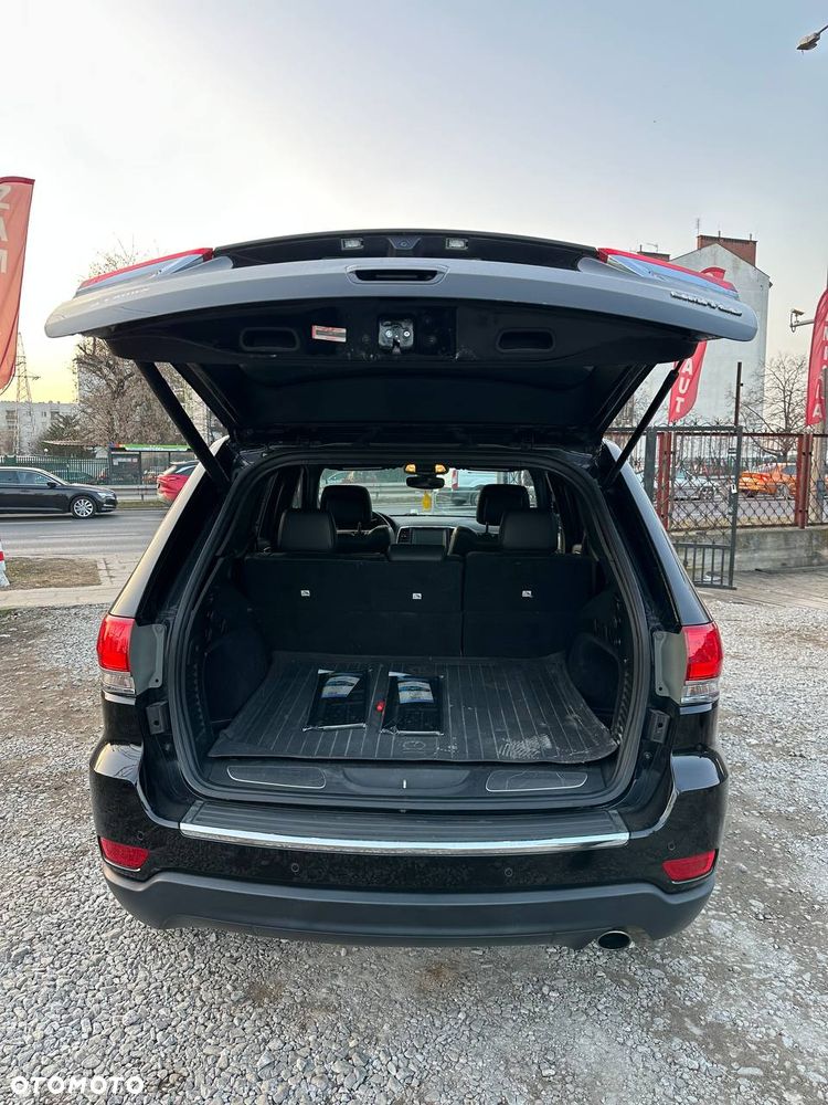Jeep Grand Cherokee - 9