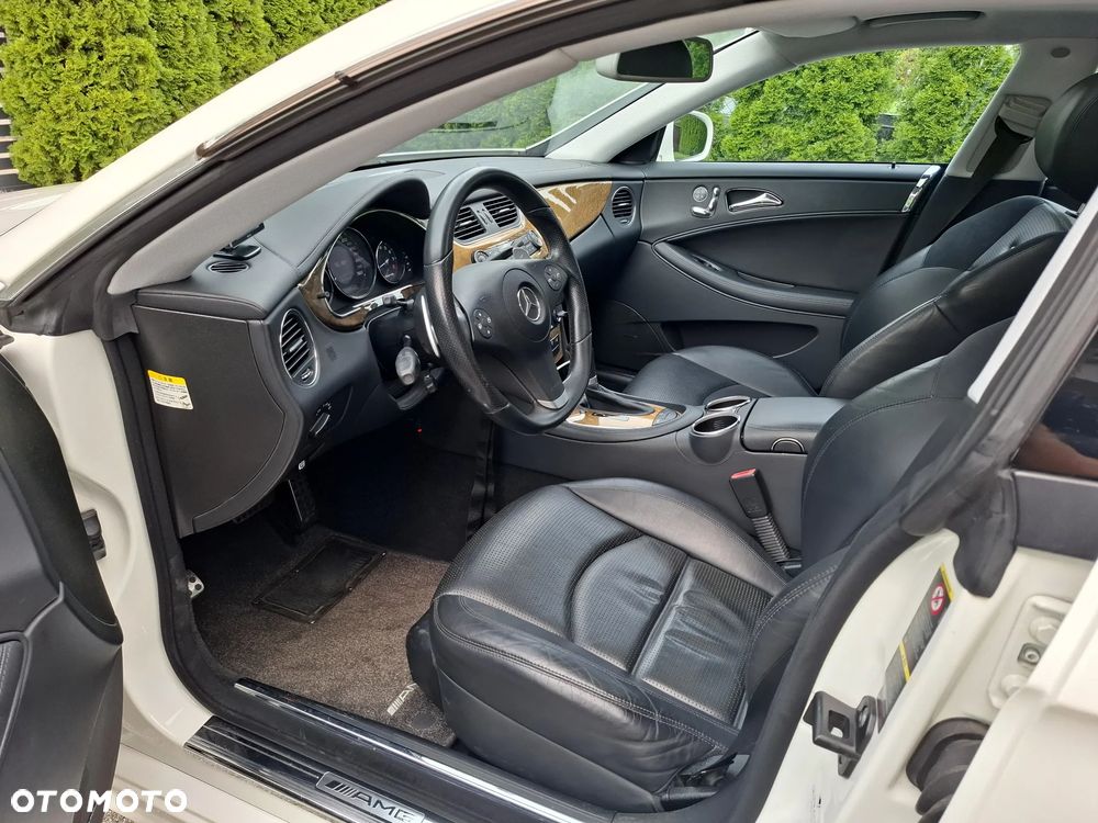 Mercedes-Benz CLS 63 AMG 7G-TRONIC - 11