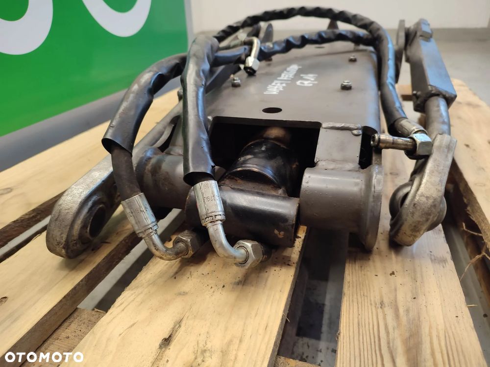 Zaczep hydrauliczny dolny Hitch Massey Ferguson 6714 (17147425) - 16