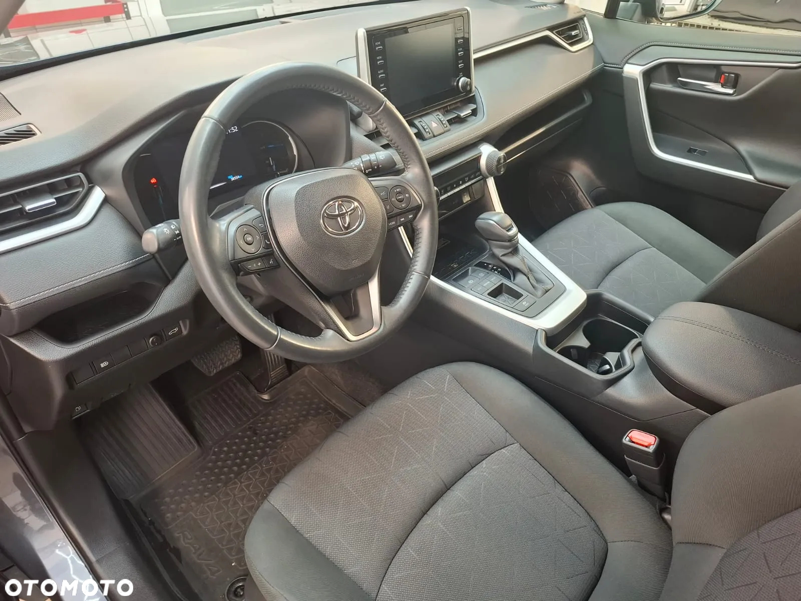 Toyota RAV4 2.5 Hybrid Comfort 4x2 - 13
