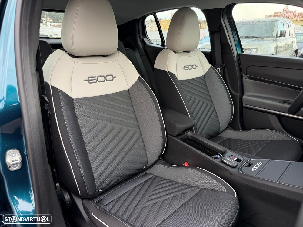 Fiat 600 1.2 Hybrid Icon - 16