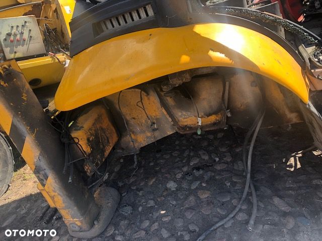 JCB 3cx - Błotnik Lewy - 1