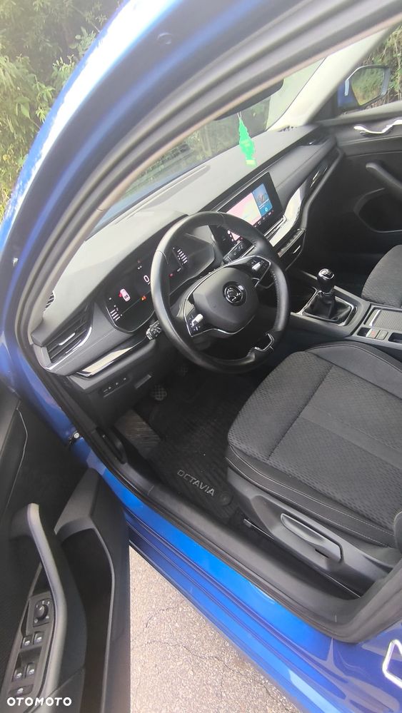 Skoda Octavia 2.0 TDI Style - 6