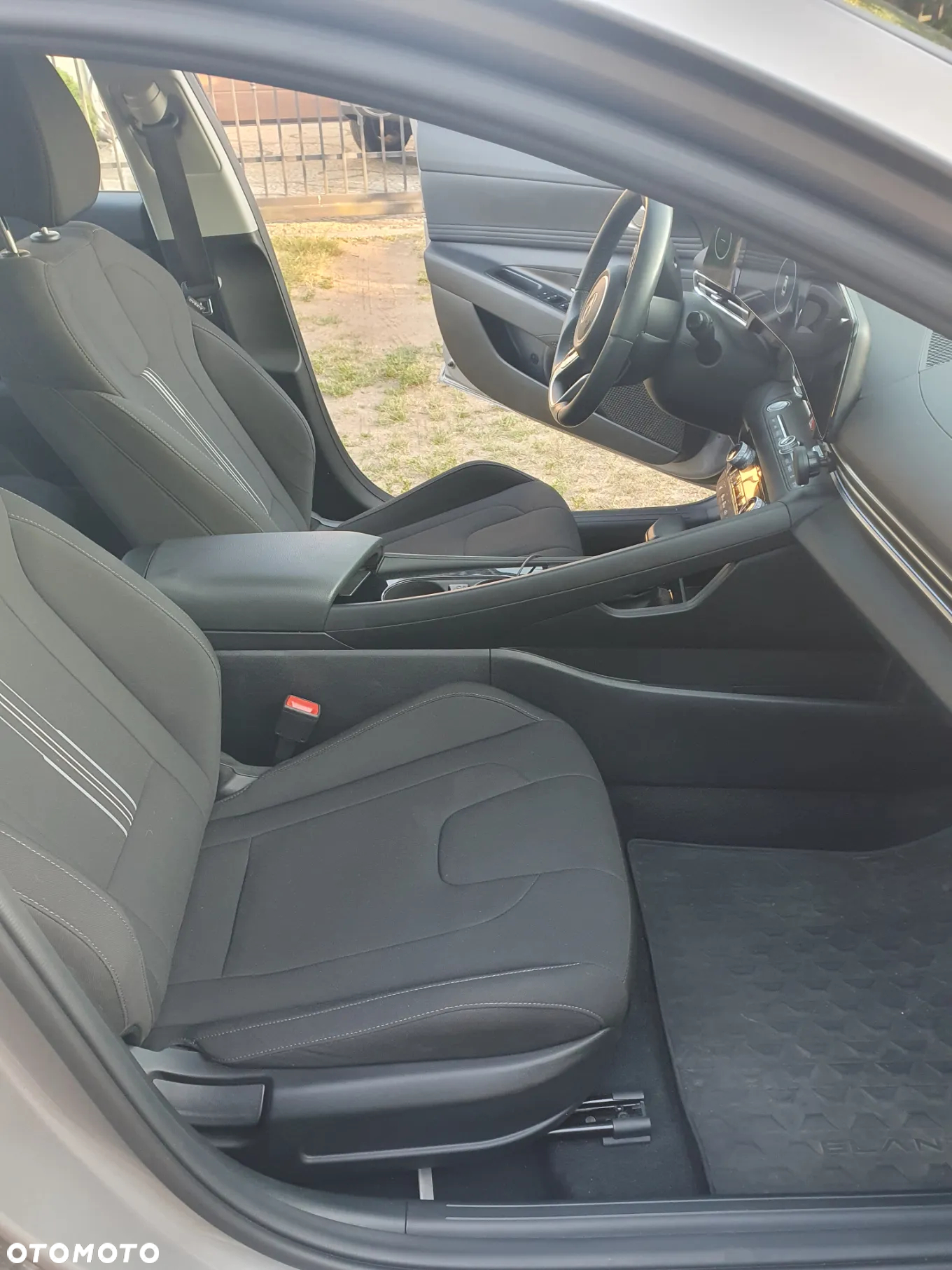 Hyundai Elantra 1.6 Smart CVT - 19