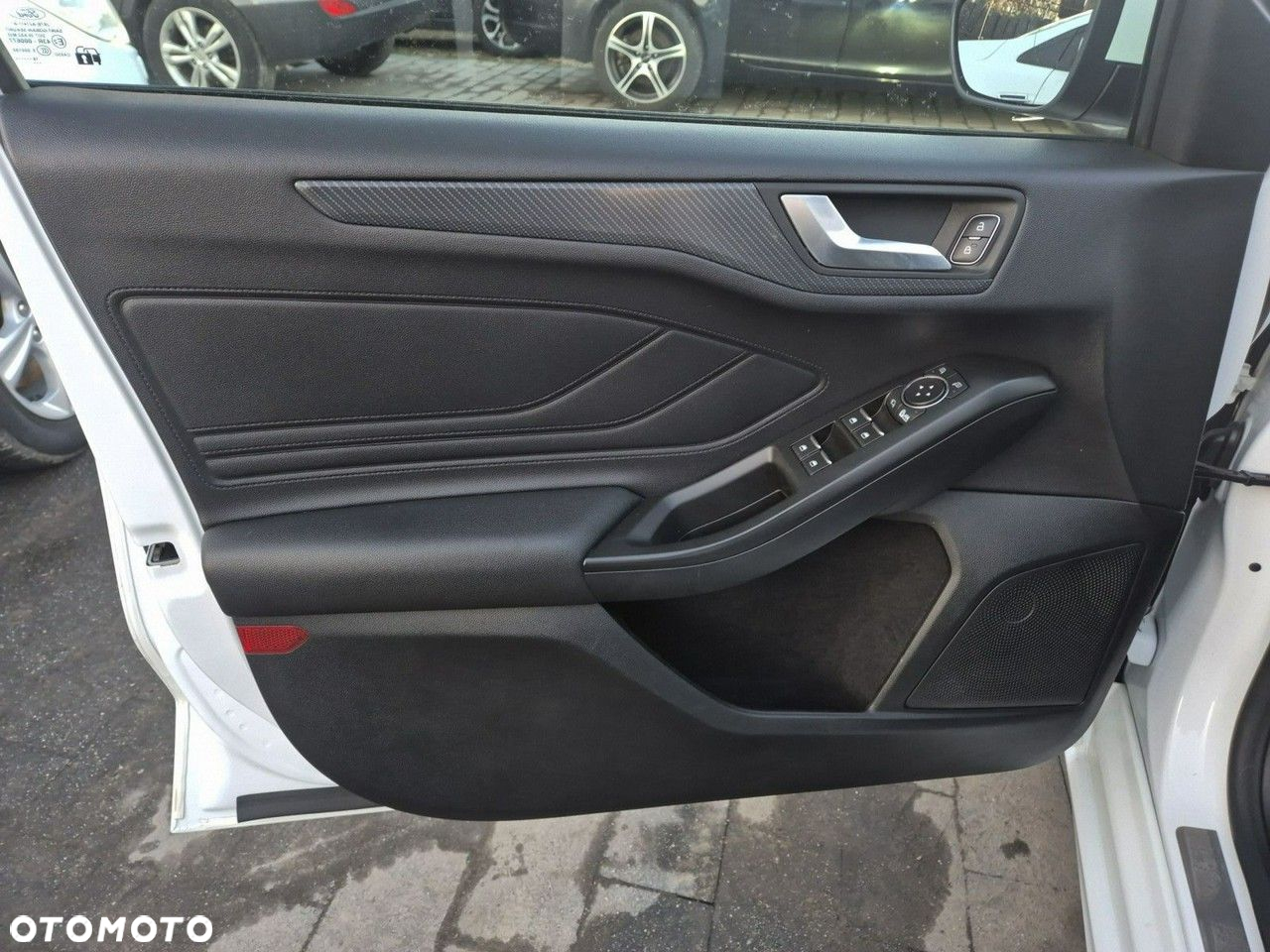 Ford Focus - 13