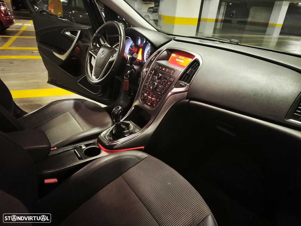 Opel Astra Sports Tourer 1.7 CDTi Cosmo - 19