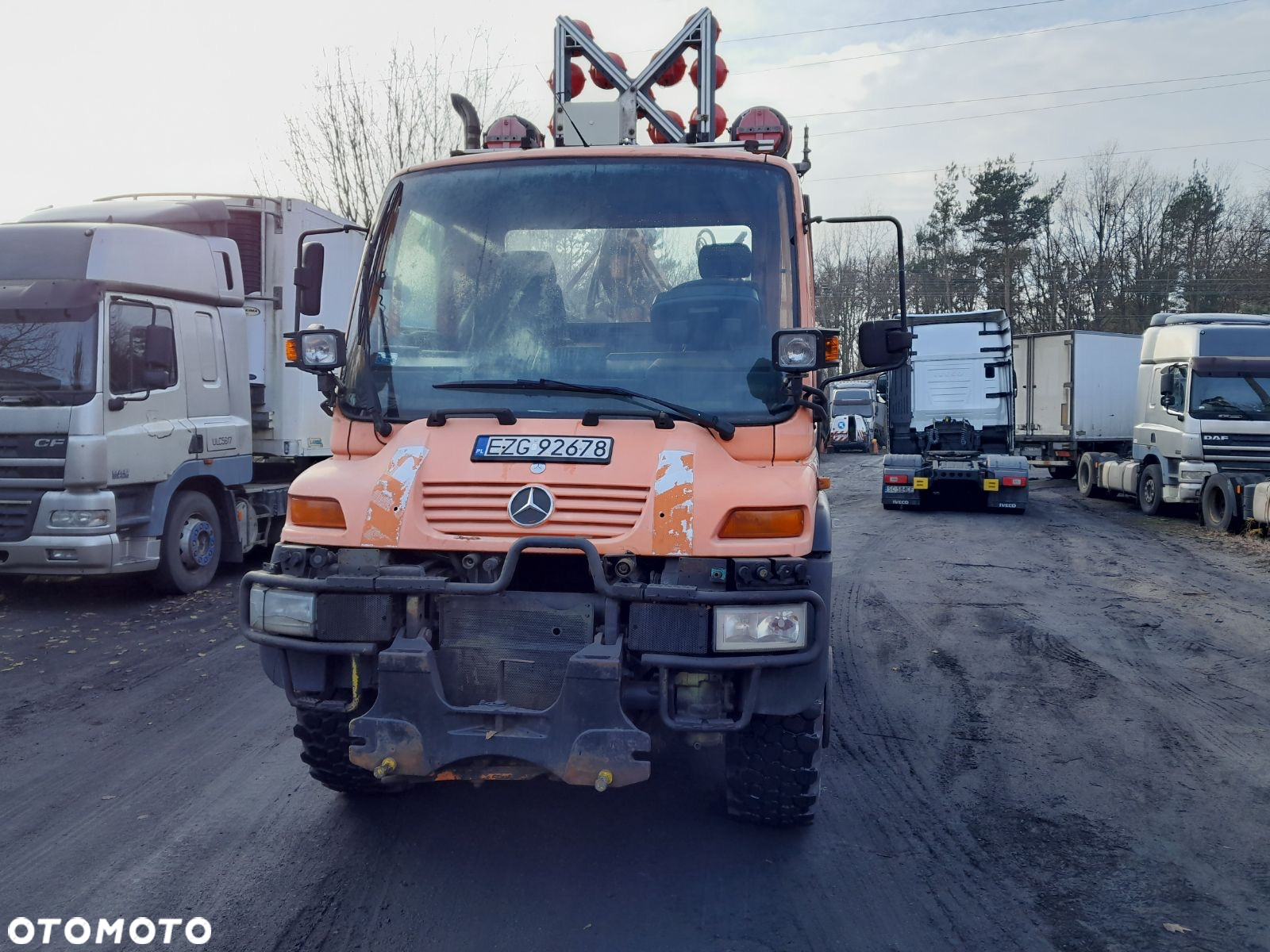 Mercedes-Benz Unimog - 2