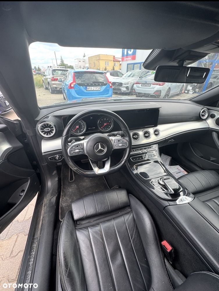 Mercedes-Benz Klasa E 300 9G-TRONIC AMG Line - 9