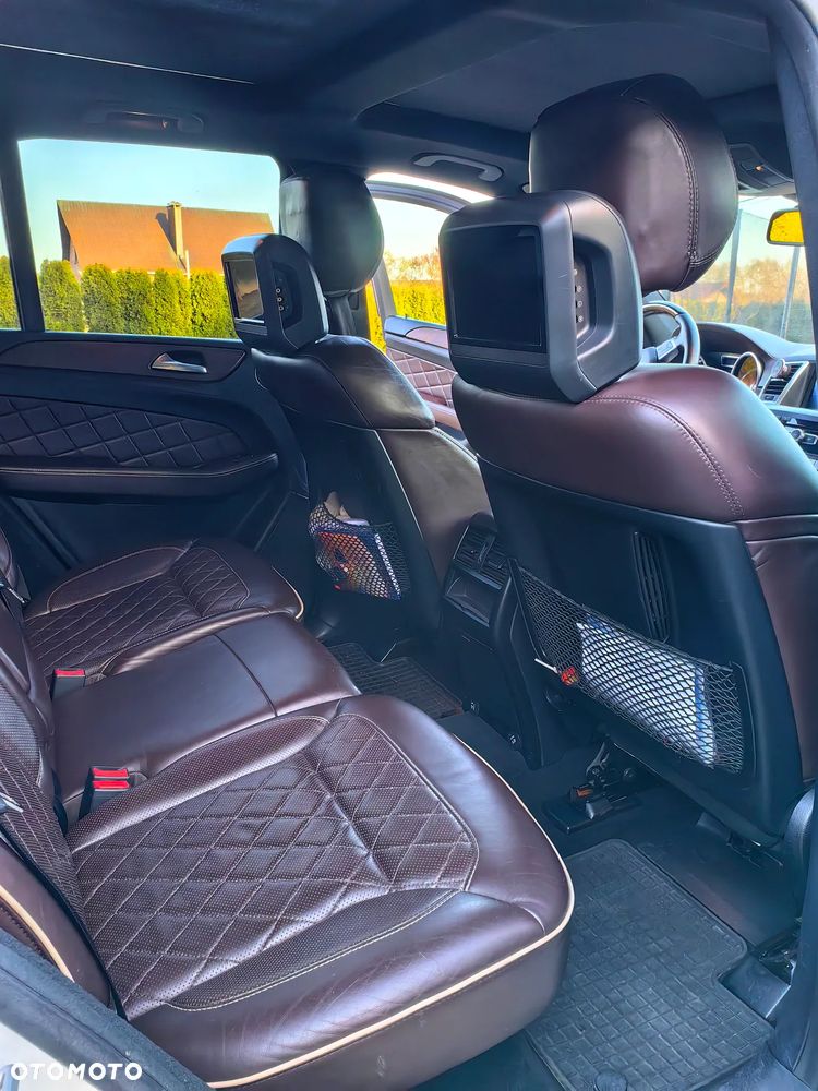 Mercedes-Benz ML - 14