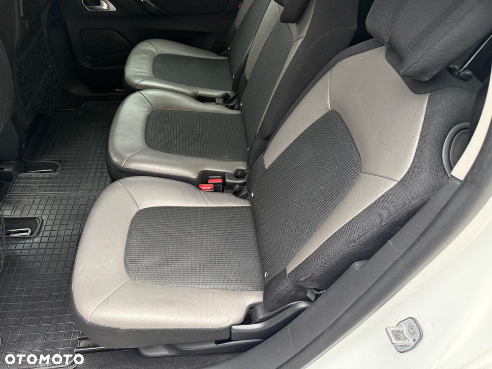 Citroën C4 Grand Picasso BlueHDi 120 EAT6 Exclusive - 28