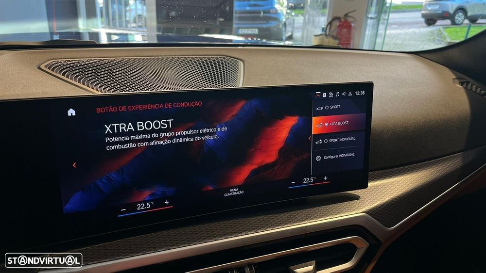 BMW 330 e Pack Desportivo M Auto - 16