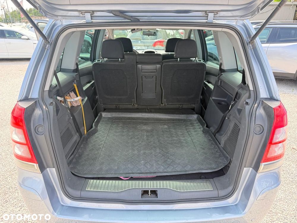 Opel Zafira 1.6 - 28