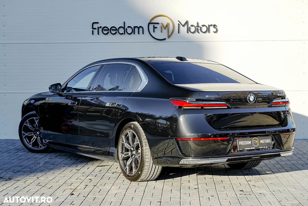 BMW Seria 7 750e xDrive - 5