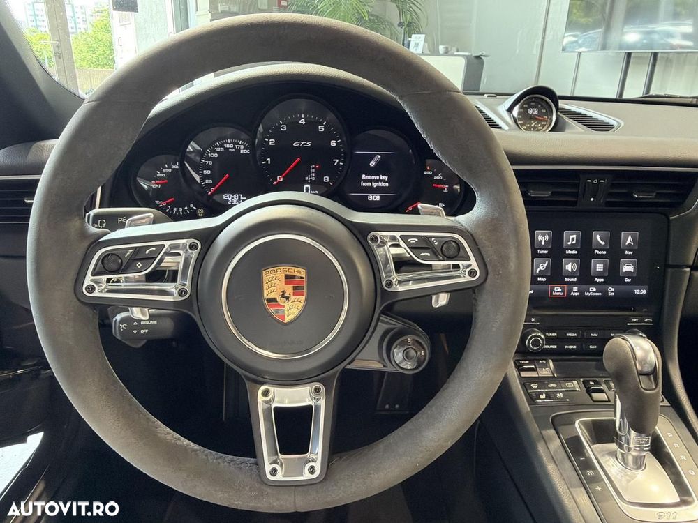 Porsche 911 Carrera GTS PDK - 19