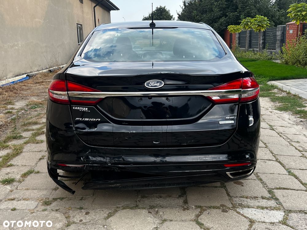 Ford Fusion 2.0 EcoBoost Titanium - 8