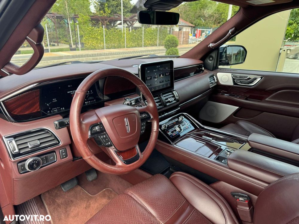 Lincoln Navigator - 18