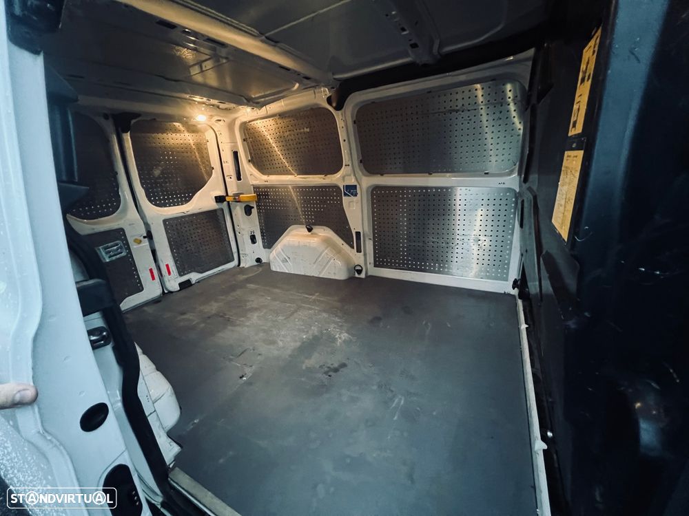 Ford Transit - 11