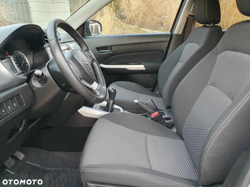 Suzuki Vitara 1.6 (4x2) Club - 17