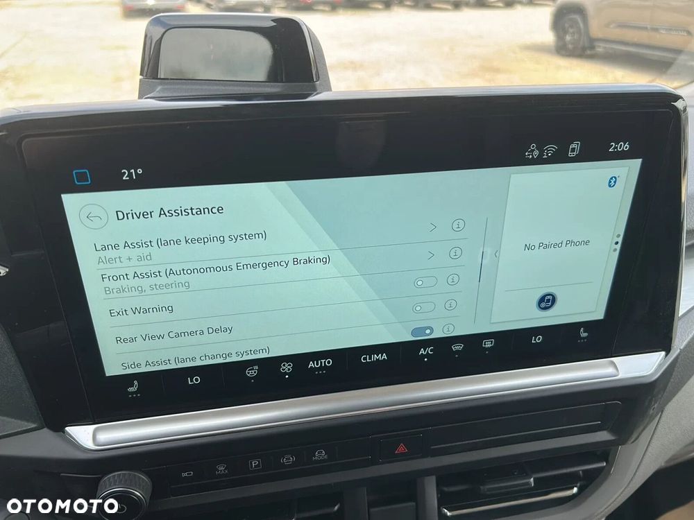 Volkswagen Caravelle - 27