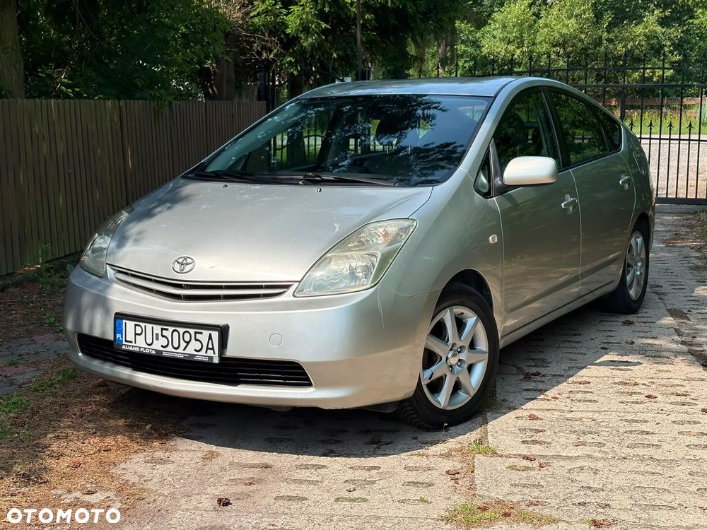 Toyota Prius - 1