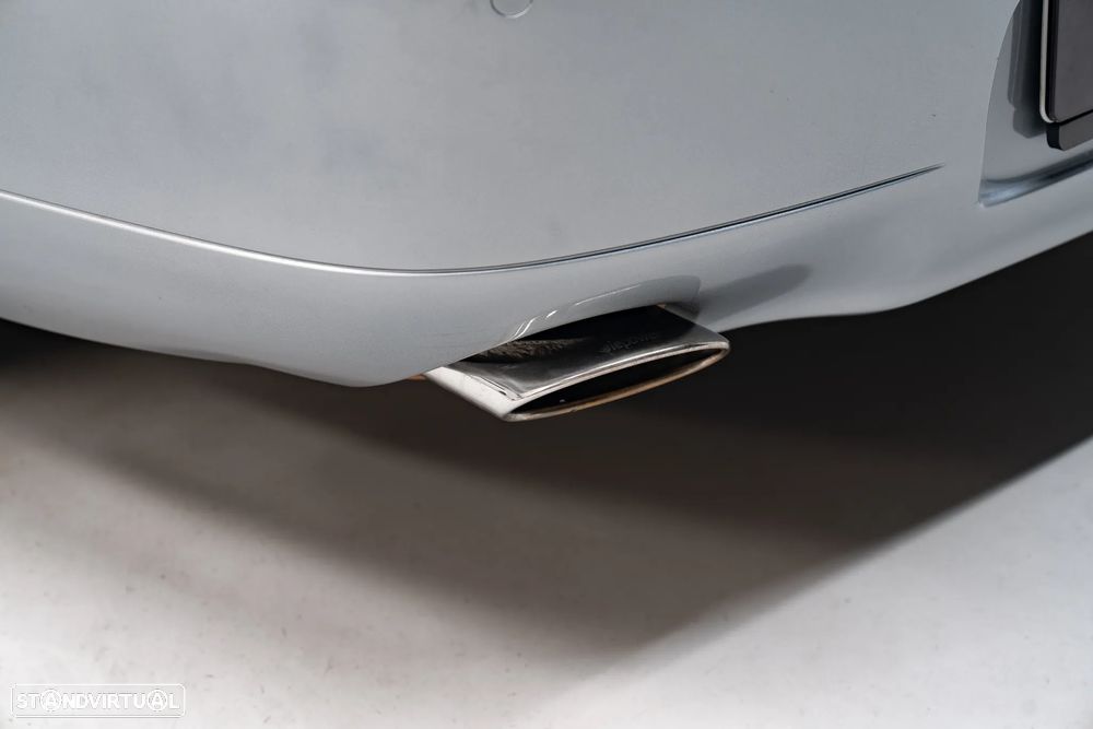 Porsche 911 (996) Carrera 4 Coupé - 14