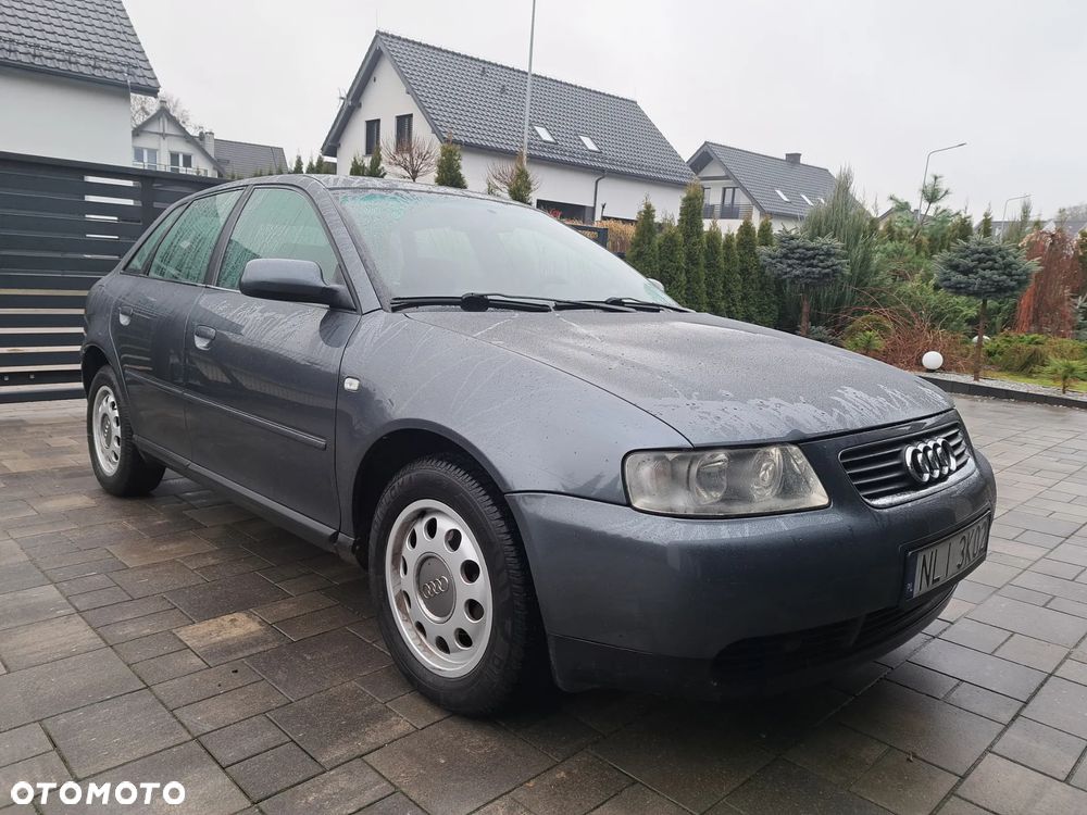 Audi A3 Sportback - 2