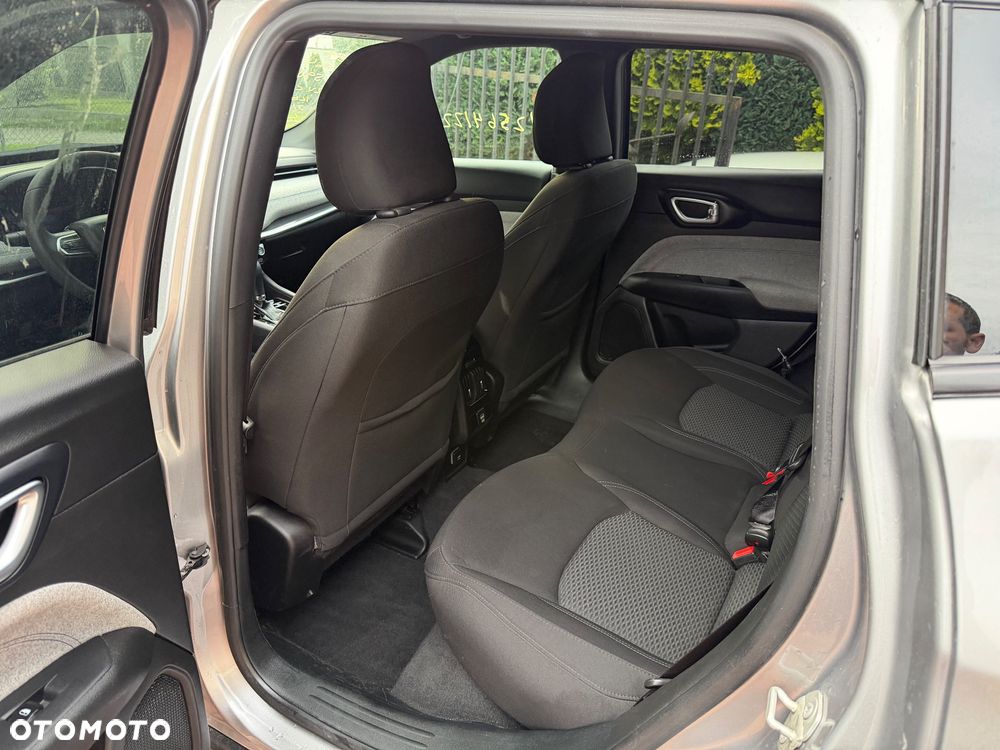 Jeep Compass - 23