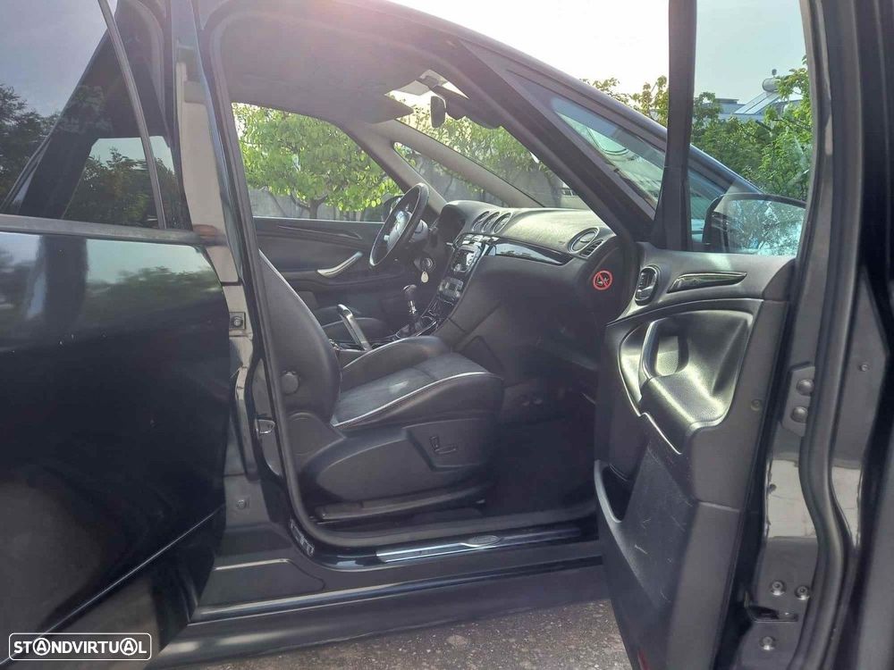 Ford S-Max 2.2 TDCi Titanium 7L - 20
