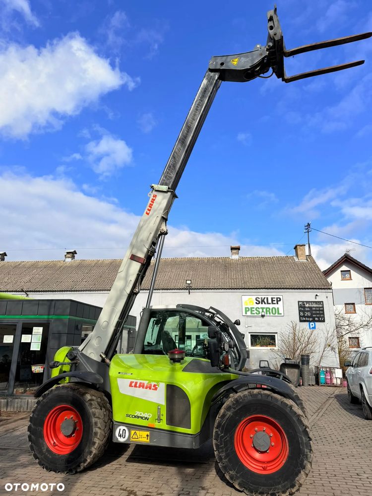 Claas Scorpion 7040 Varipower - 12