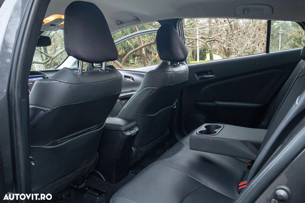 Toyota Prius - 22