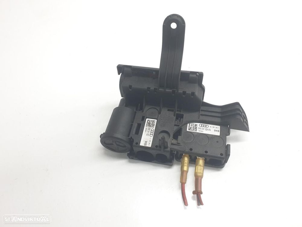 CAIXA DE RELES FUSÍVEIS AUDI A4 AVANT 8W5 - 1