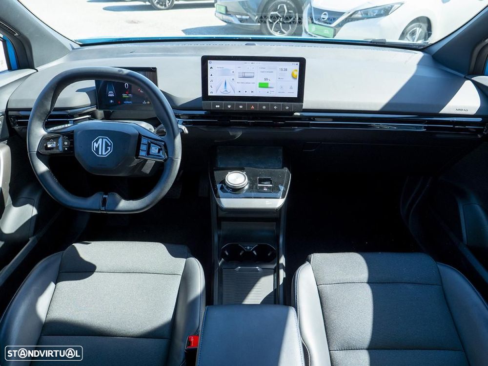 MG MG4 64 kWh Luxury - 25