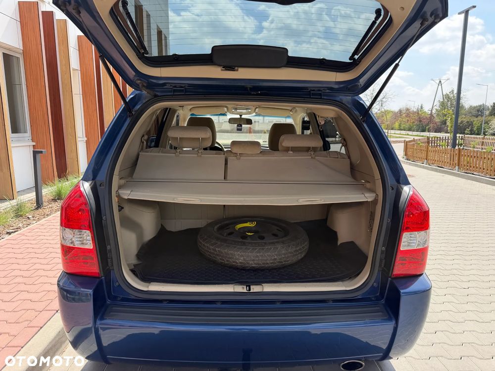 Hyundai Tucson 2.0 4WD GLS - 12