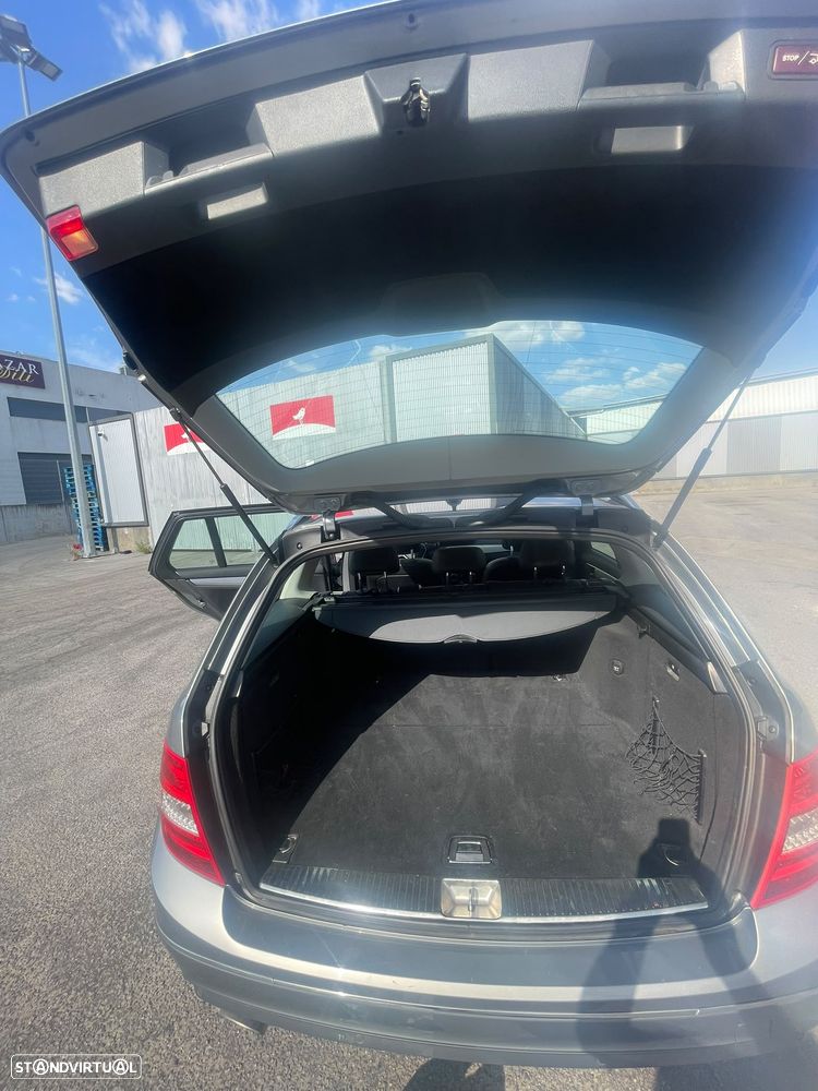 Mercedes-Benz C 220 - 11