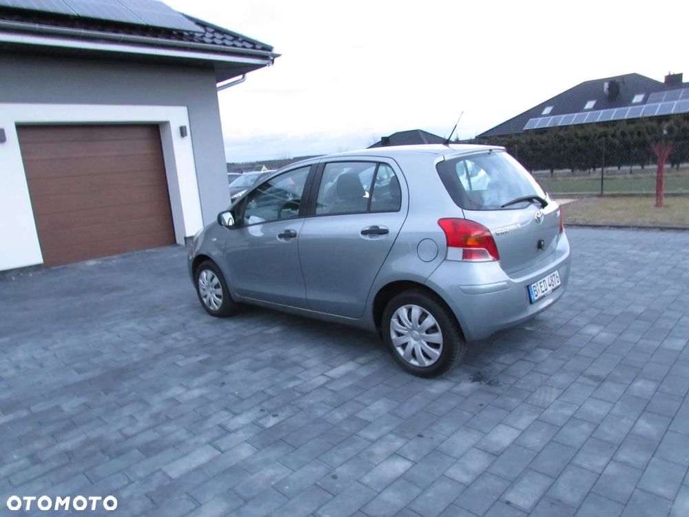 Toyota Yaris 1.0 VVT-i Cool - 5