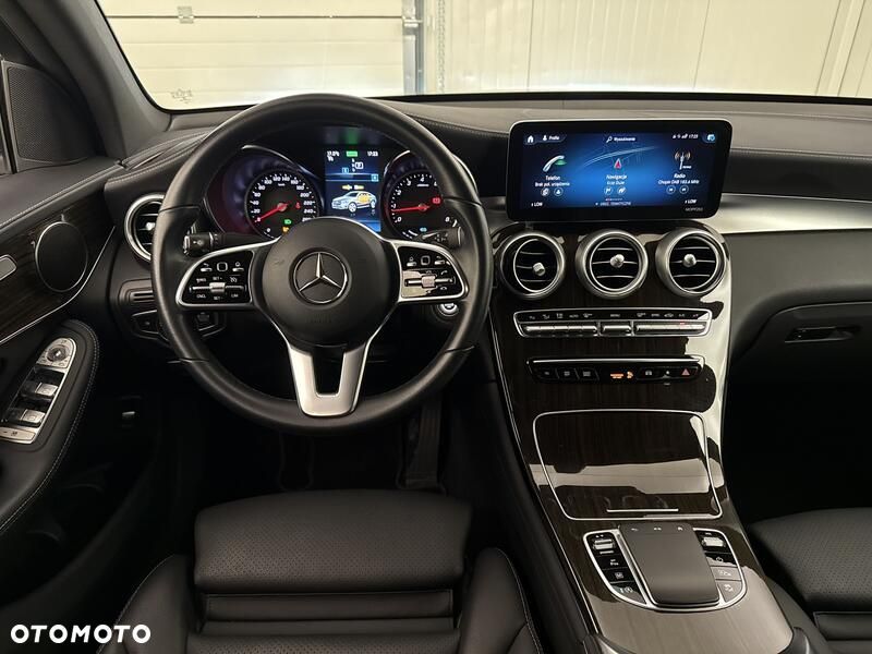 Mercedes-Benz GLC - 13