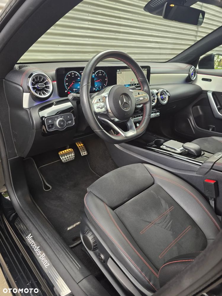 Mercedes-Benz CLA 220 d AMG Line 8G-DCT - 10