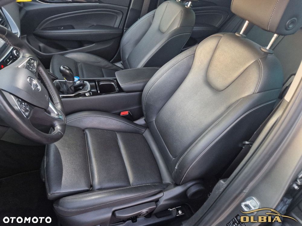 Opel Insignia - 28