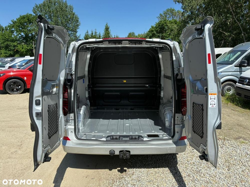 Volkswagen Transporter T7 Furgon PLUS 4MOTION/6 osob./AUTOMAT 2,0 TDI 170 KM r. o. 3500 mm - 11